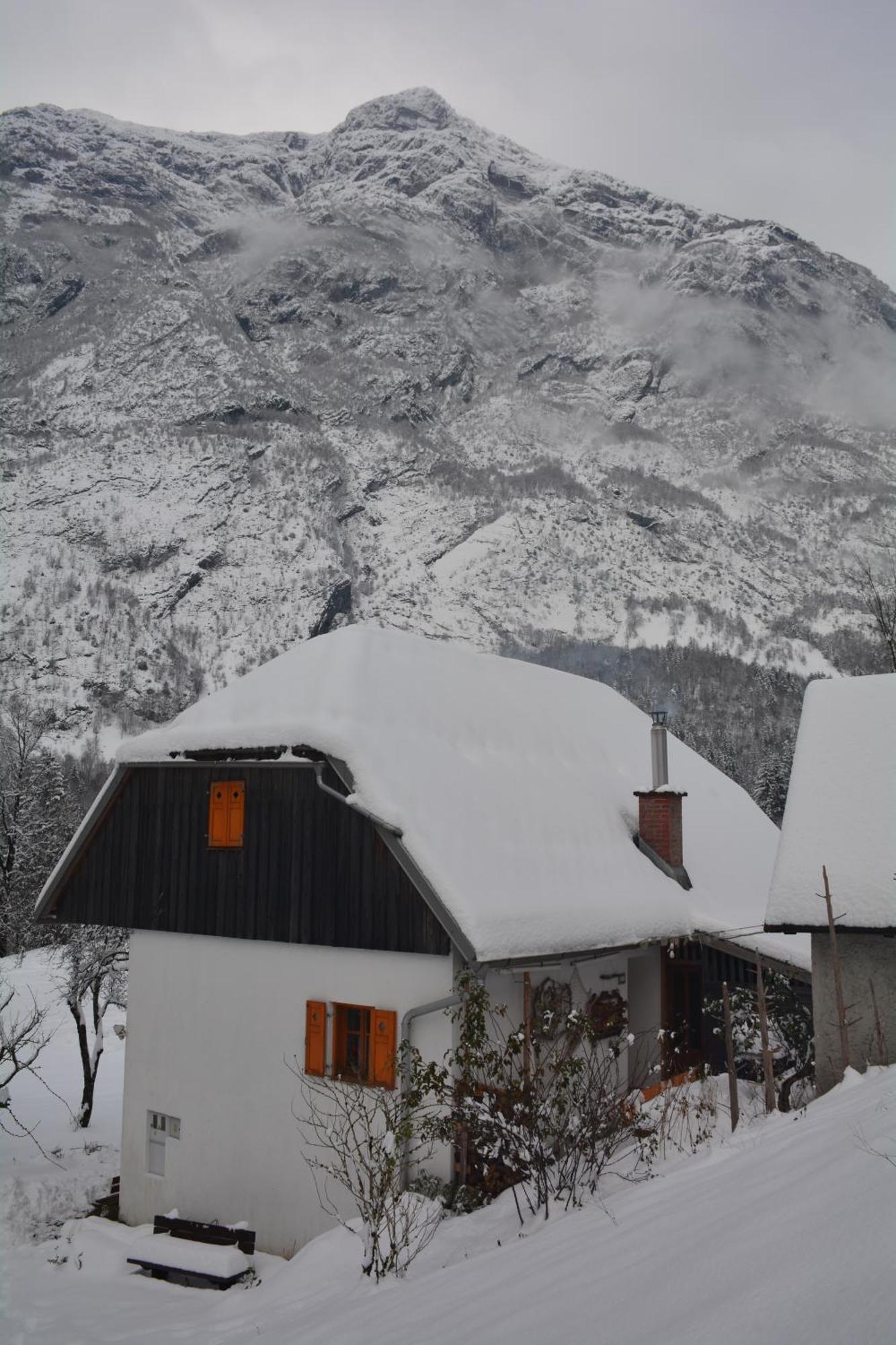 Rustic Apartment Petra Soča Eksteriør bilde